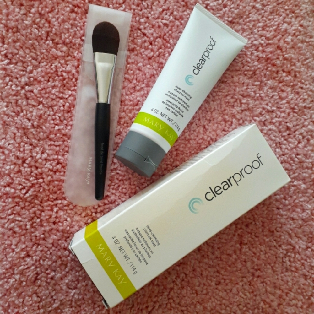 Mary Kay Deep Cleansing Charcoal Mask - New No Box, FREE Brush Applicator